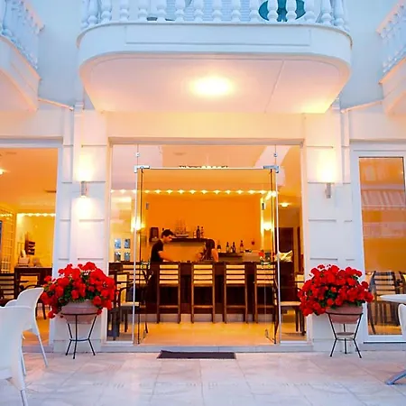 Kalipso Hotell *